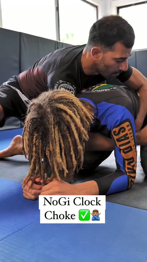 Clock choke — the classic, no-gi version