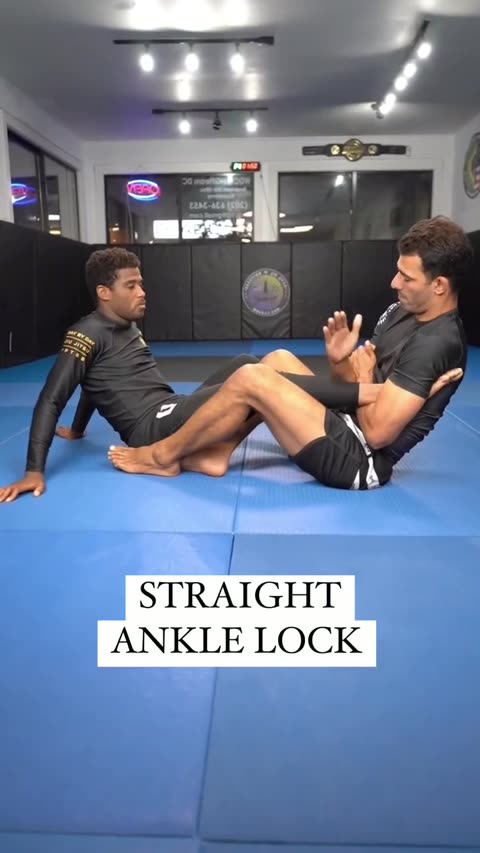 Very efficient straight foot lock — no-gi